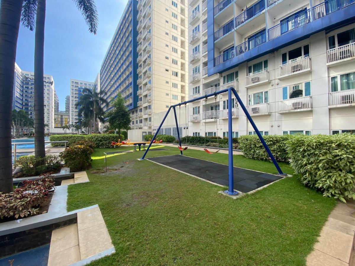 Madison'S Place At Sea Moa Manila Bagian luar foto