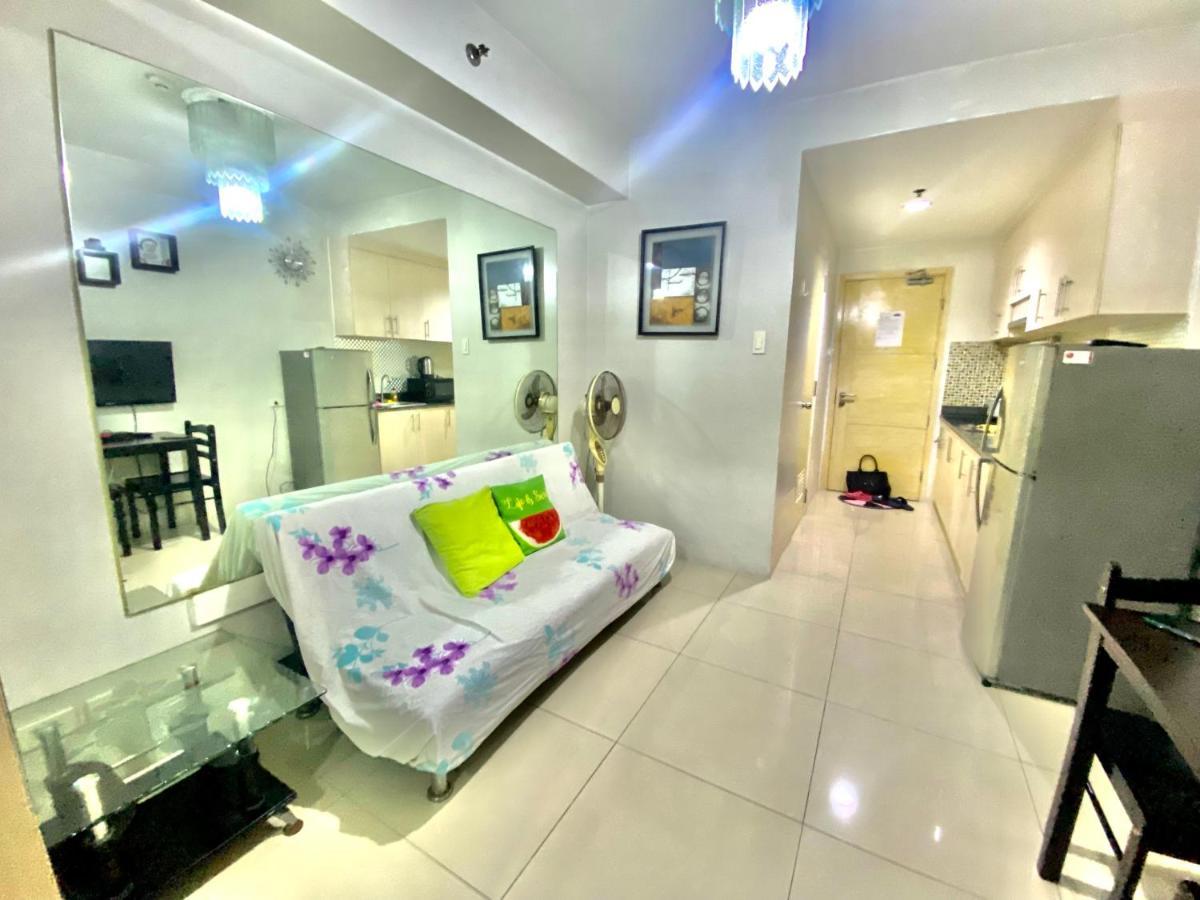 Madison'S Place At Sea Moa Manila Bagian luar foto