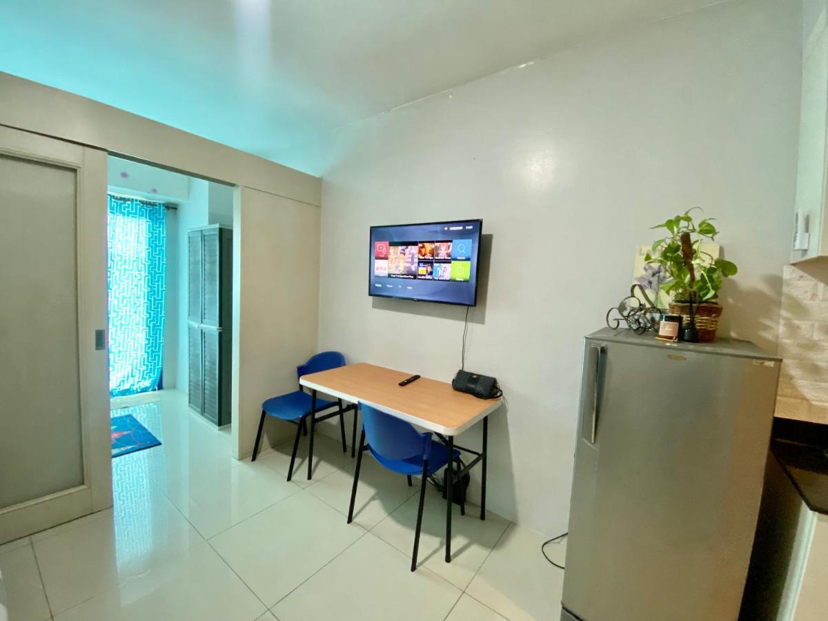 Madison'S Place At Sea Moa Manila Bagian luar foto