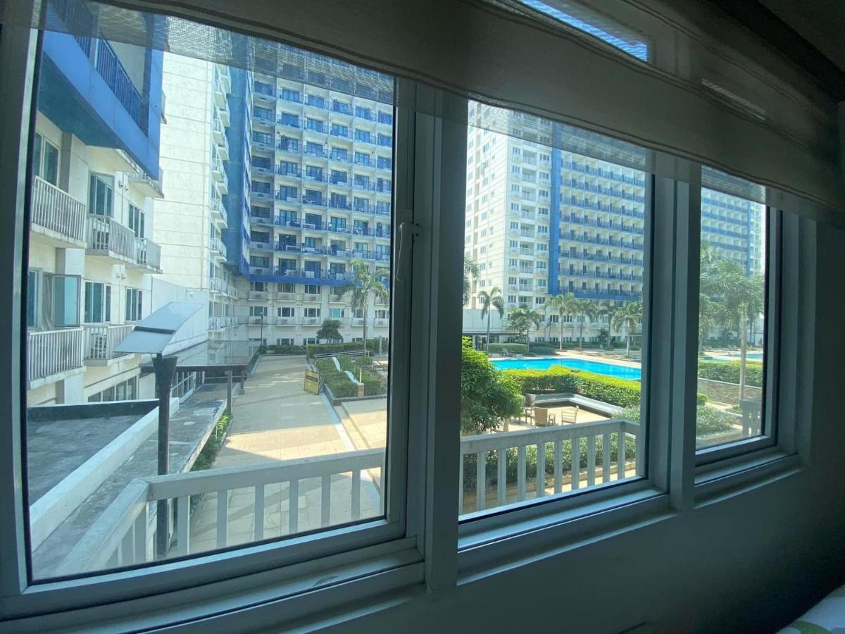 Madison'S Place At Sea Moa Manila Bagian luar foto
