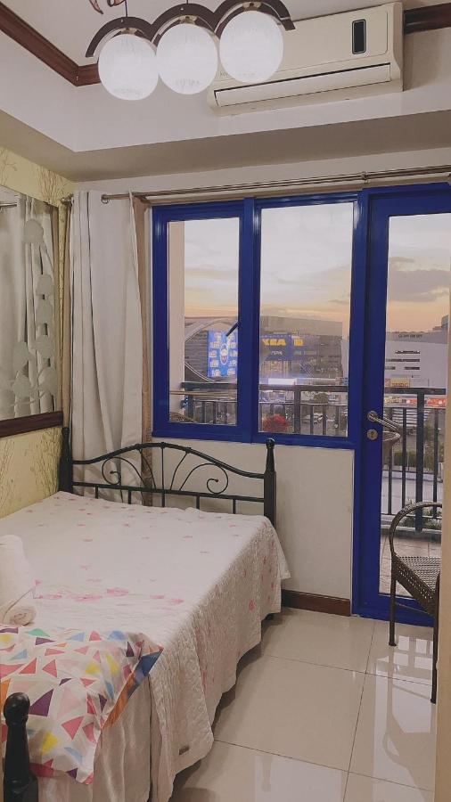Madison'S Place At Sea Moa Manila Bagian luar foto
