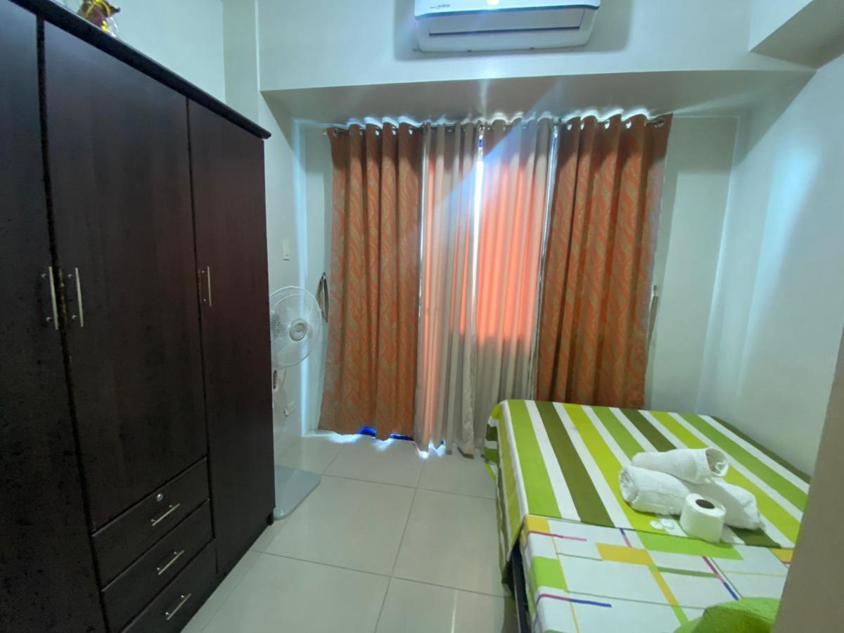 Madison'S Place At Sea Moa Manila Bagian luar foto