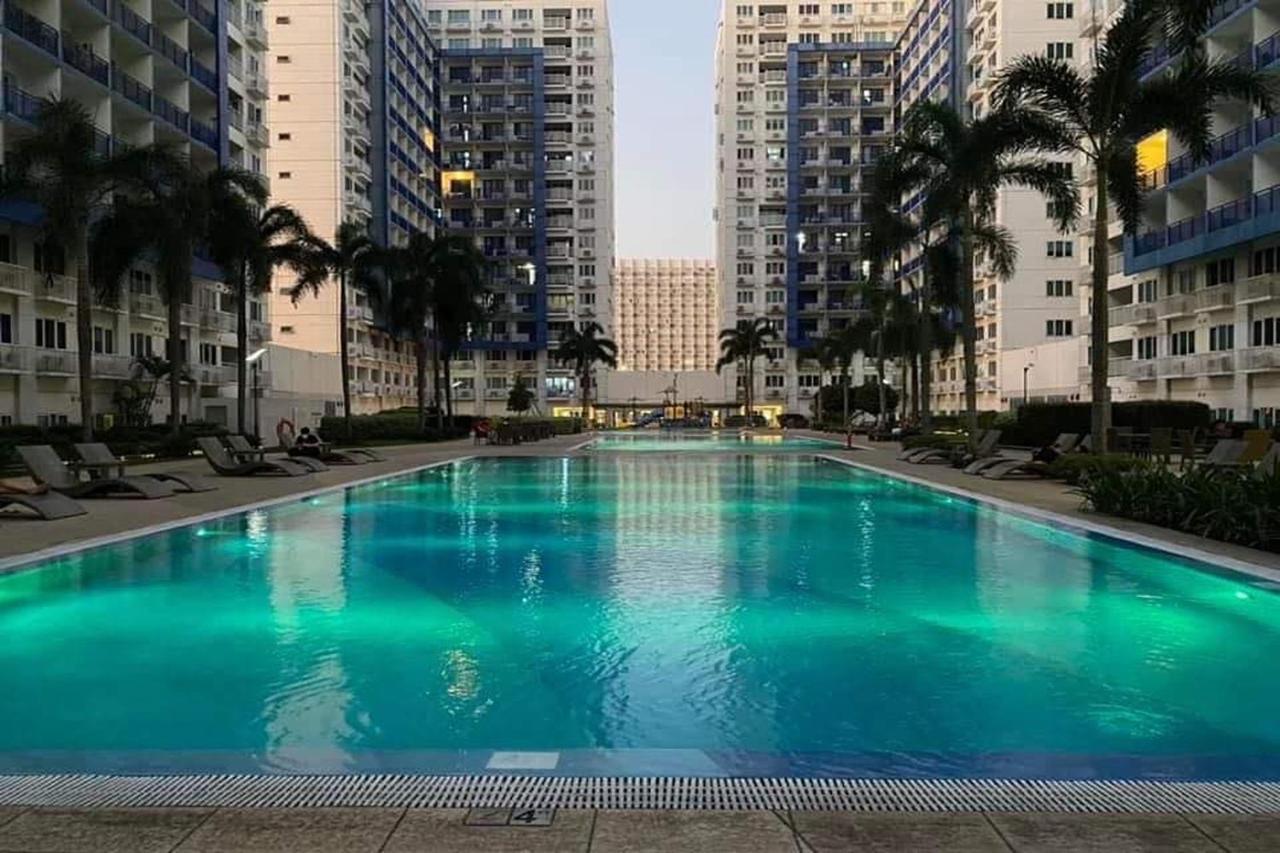 Madison'S Place At Sea Moa Manila Bagian luar foto