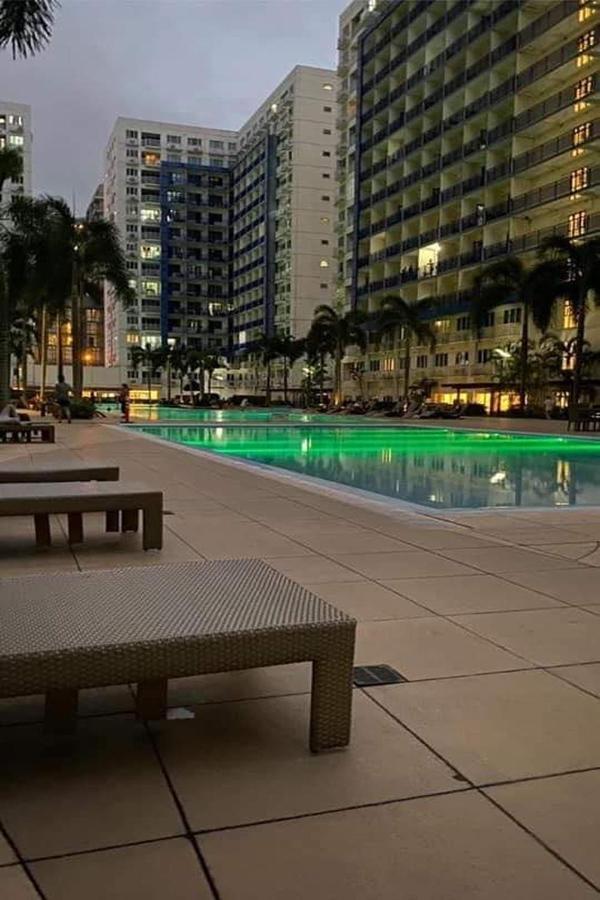 Madison'S Place At Sea Moa Manila Bagian luar foto